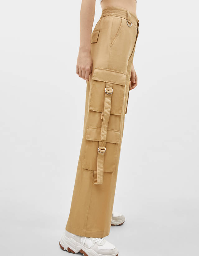 cotton chain cargo pants de Bershka sur SCANDALOOK