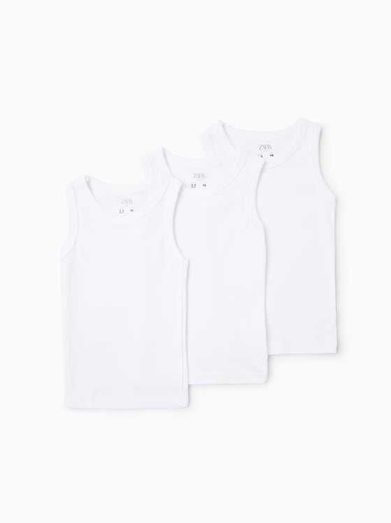set of three basic t-shirts de Zara sur SCANDALOOK | Ton appli mode qui  révolutionne le shopping!