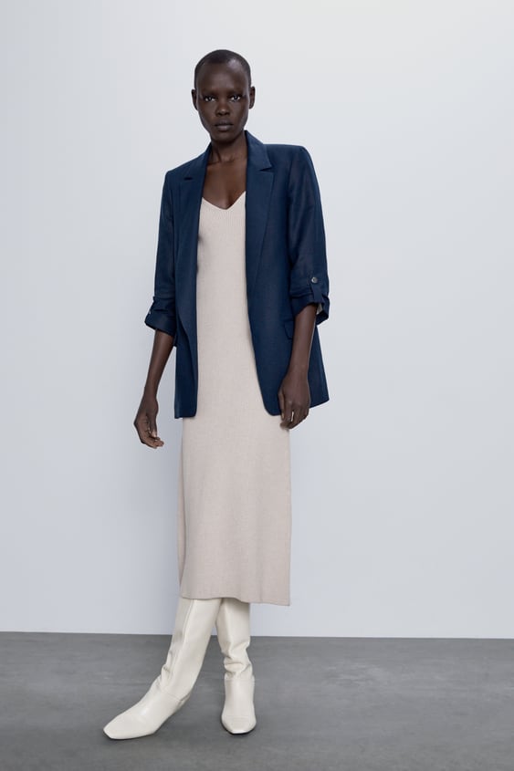 rolled up sleeve linen jacket de Zara sur SCANDALOOK