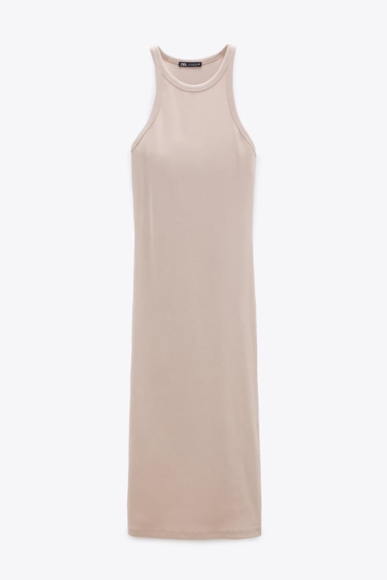 dress with ribbed neckline de Zara sur SCANDALOOK