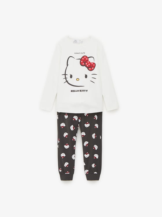 pyjamas  hello kitty de Zara sur SCANDALOOK