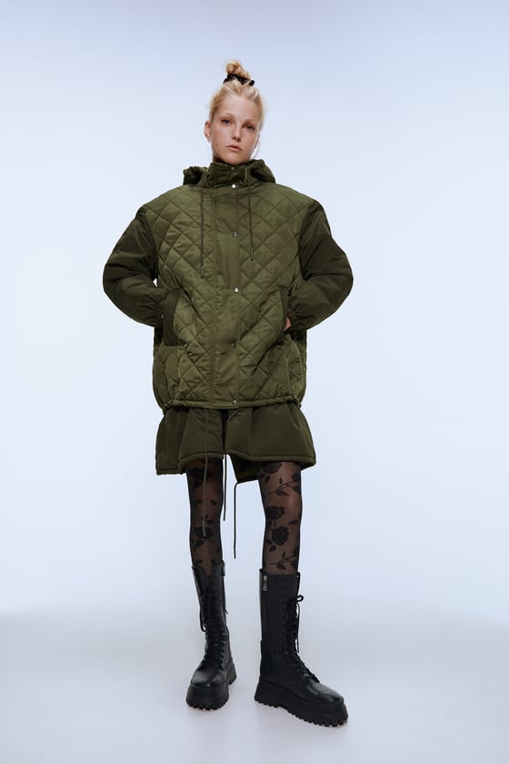 quilted jacket in various materials de Zara sur SCANDALOOK