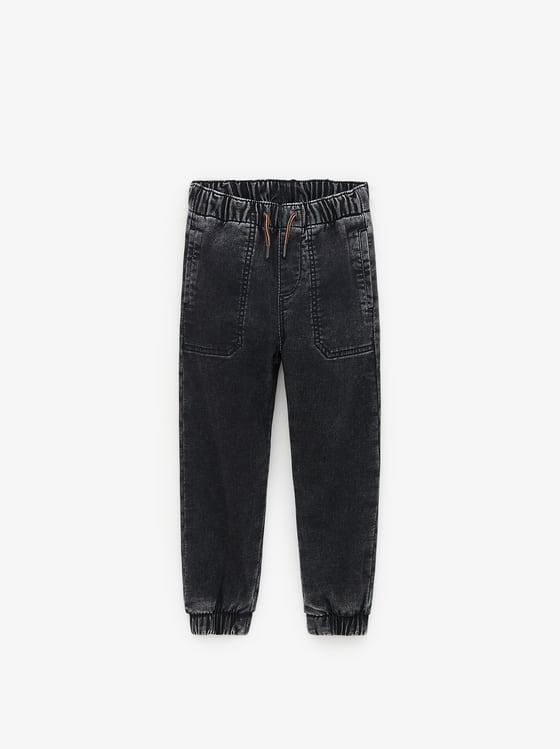 jeans jogging fade out wash de Zara sur SCANDALOOK