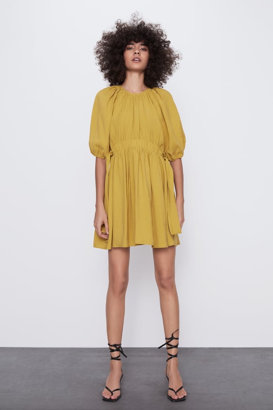 dress with bows de Zara sur SCANDALOOK