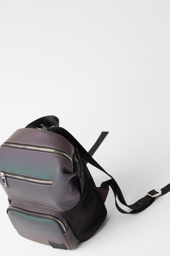 reflective backpack de Zara sur SCANDALOOK